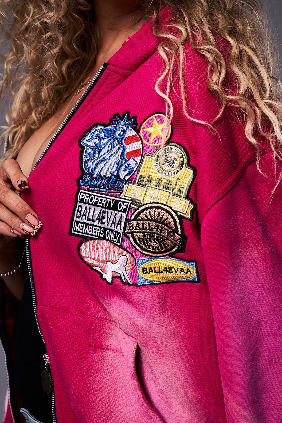 ROSE PATCH ZIP-UP — PINK
