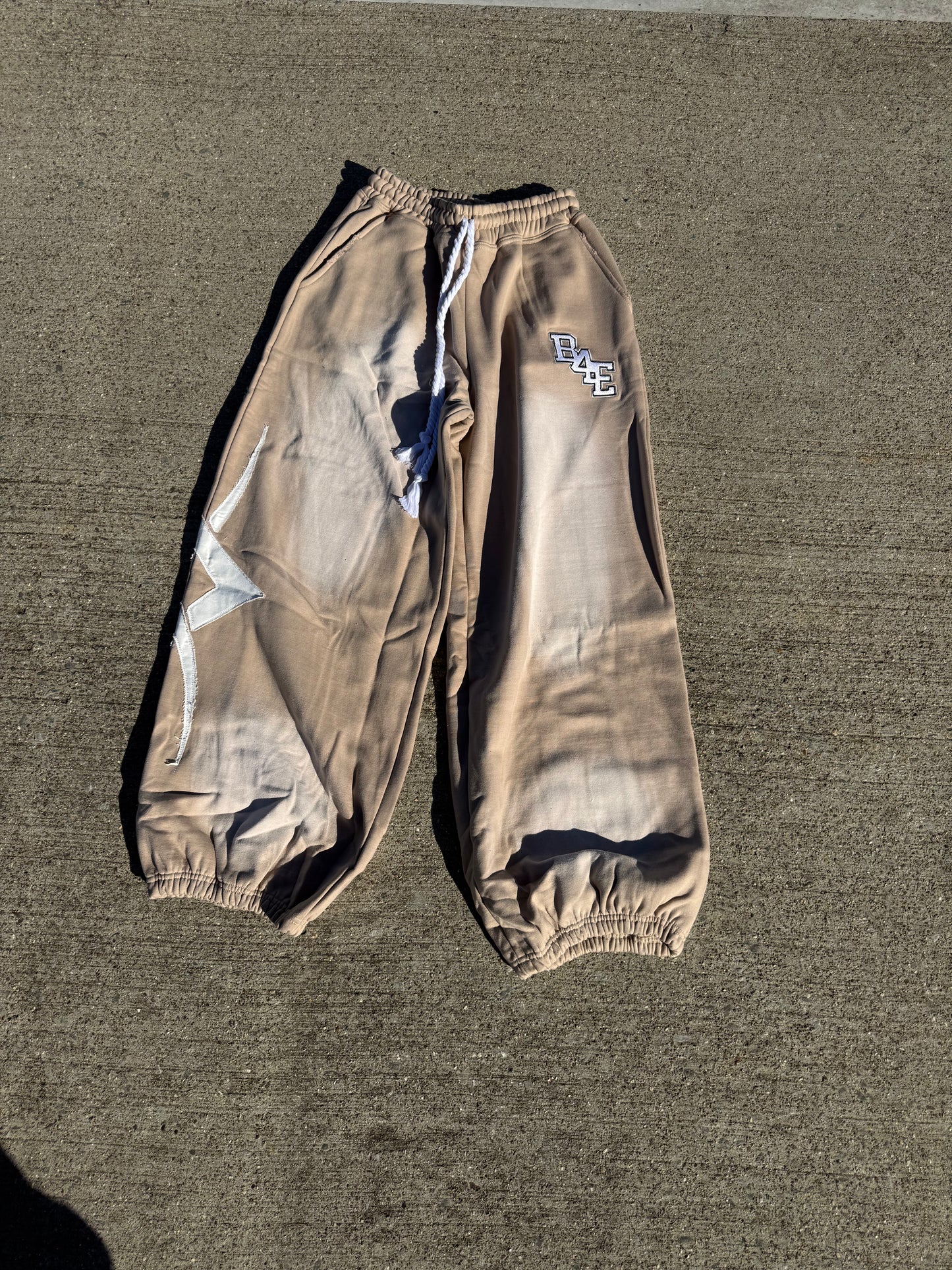 DUNE B4E JOGGER — SAND